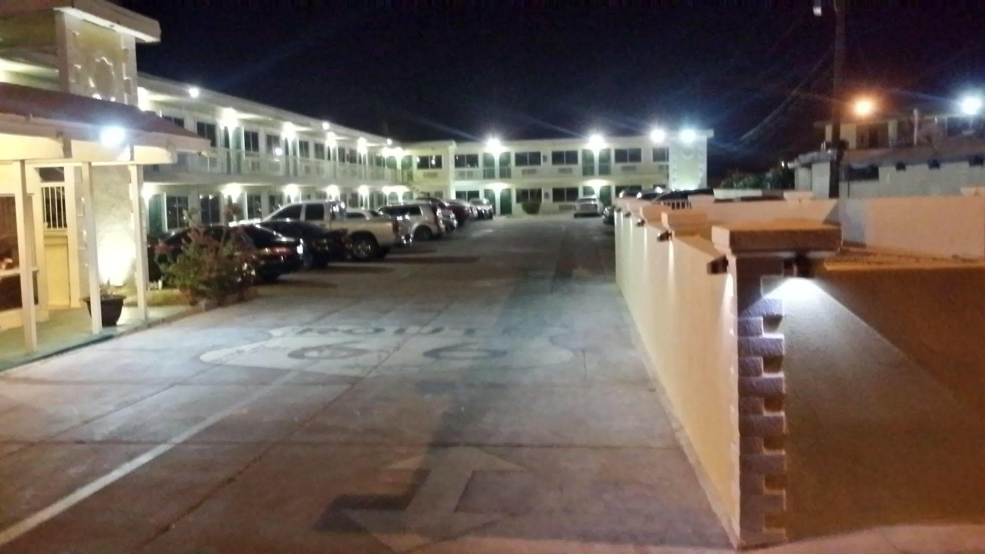 Desert Mirage Inn & Suites Needles Eksteriør billede